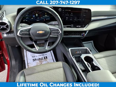 Used 2025 Chevrolet Equinox LT w/ Convenience Package II image 14