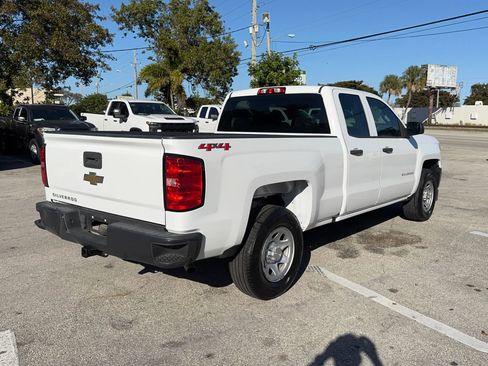 Used 2018 Chevrolet Silverado 1500 W/T w/ Trailering Package image 6