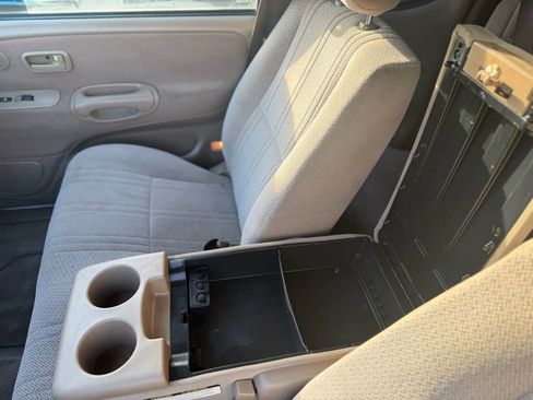 Used 2002 Toyota Tundra SR5 image 28