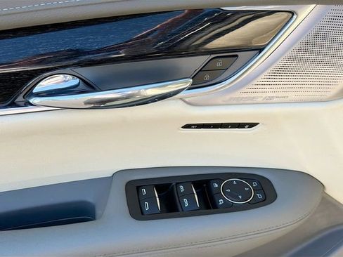 Used 2021 Cadillac XT6 Premium Luxury AWD/4WD image 19