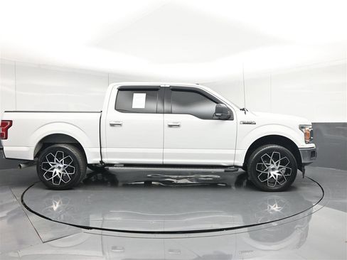 Used 2018 Ford F150 XLT w/ Equipment Group 302A Luxury RWD image 4