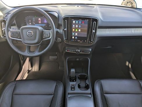Certified 2024 Volvo XC40 B5 Core image 19