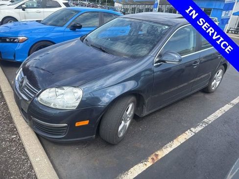 Used 2009 Volkswagen Jetta SE FWD image 3