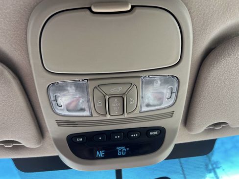 Used 2010 Toyota Sienna XLE Limited AWD/4WD image 12