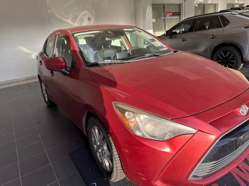 Used 2017 Toyota Yaris iA FWD image 5