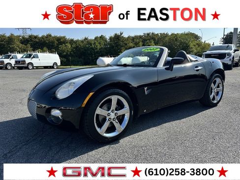 Used 2007 Pontiac Solstice Convertible w/ Premium Package image 2