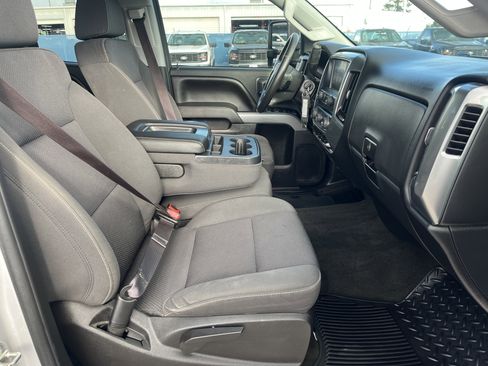 Used 2017 Chevrolet Silverado 2500 LT w/ LT Convenience Package image 17