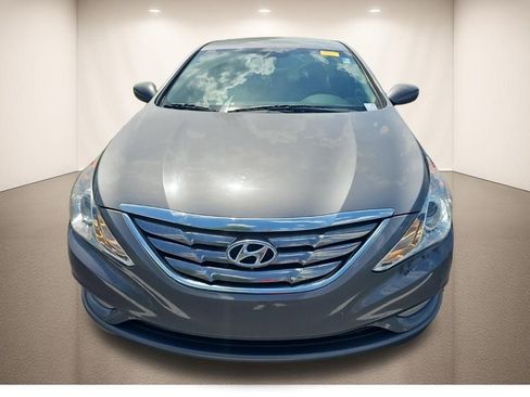 Used 2011 Hyundai Sonata SE FWD image 4