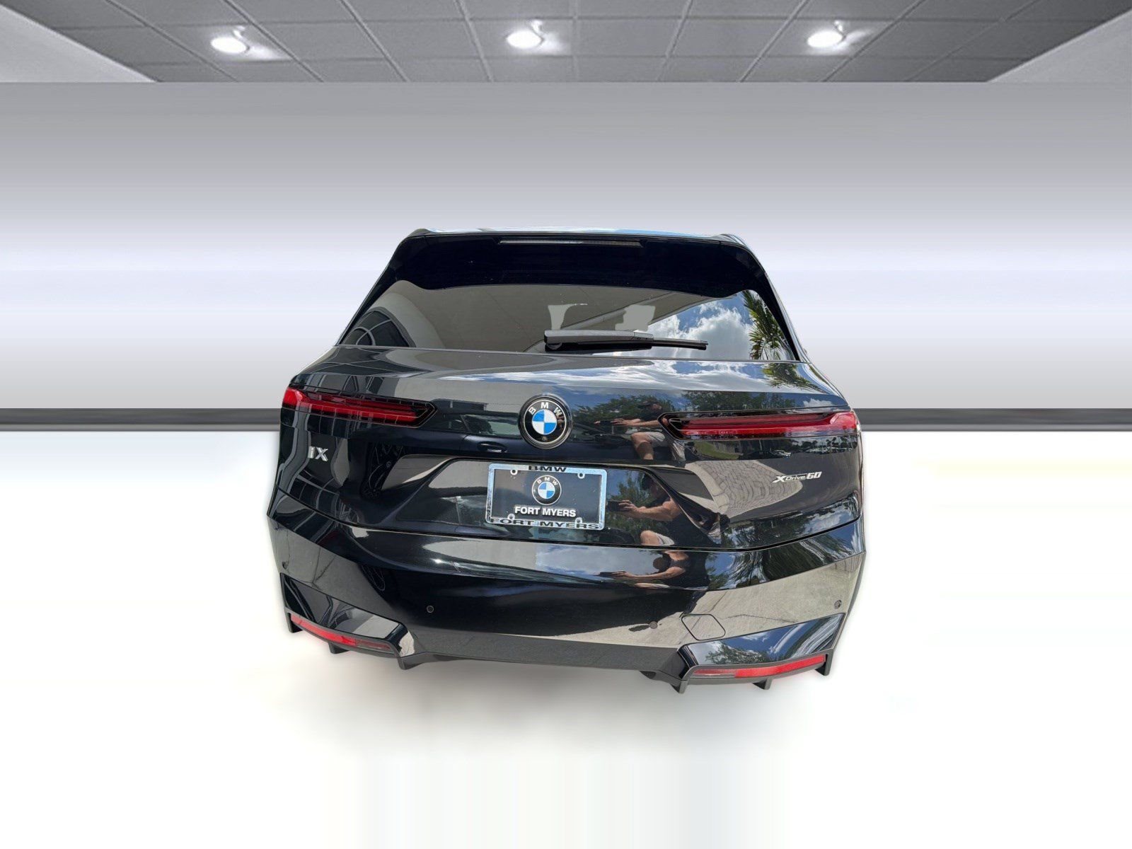 Used 2026 BMW iX xDrive60 w/ Premium Package AWD/4WD image 10