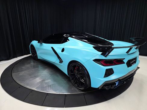 Used 2023 Chevrolet Corvette Stingray Preferred Cpe w/ Z51 Performance Package RWD image 11