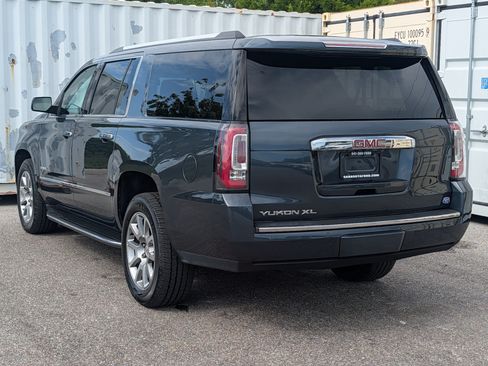 Used 2019 GMC Yukon XL Denali AWD/4WD image 7
