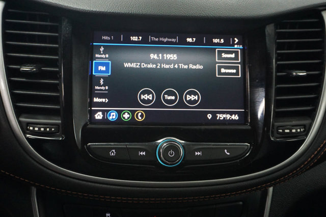 Used 2022 Chevrolet Trax LT w/ LT Convenience Package FWD image 15