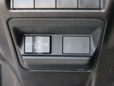 Used 2024 Toyota Tacoma SR5 RWD image 31