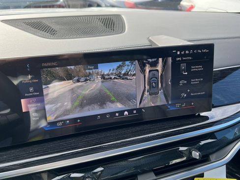 New 2026 BMW X5 xDrive40i w/ M Sport Package image 16