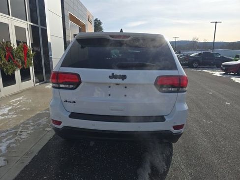 Used 2021 Jeep Grand Cherokee Freedom Edition image 5