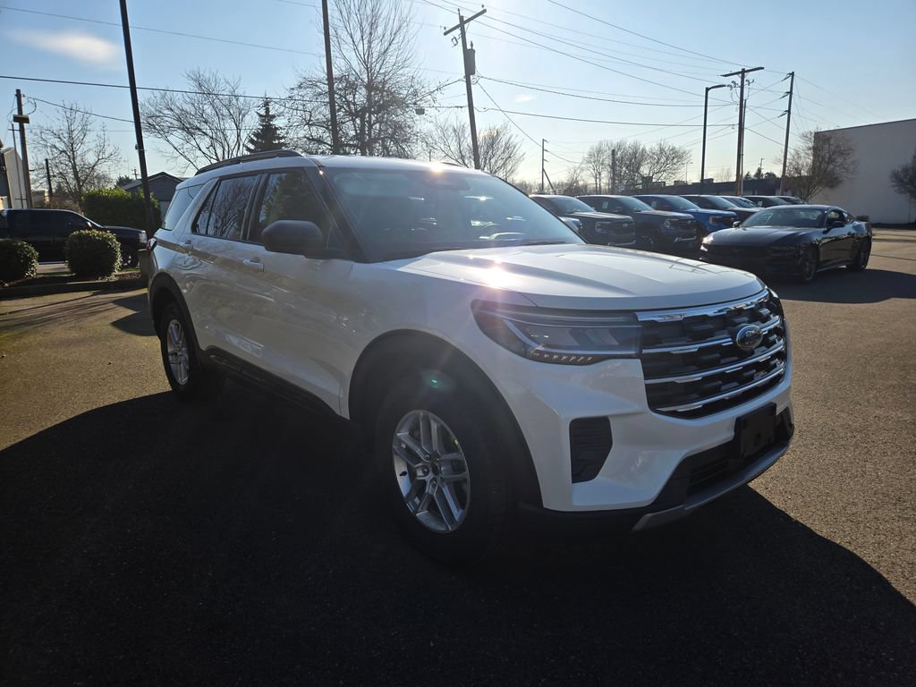 New 2026 Ford Explorer Active AWD/4WD image 3