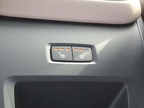 New 2026 Volvo XC60 B5 Plus w/ Climate Package image 7