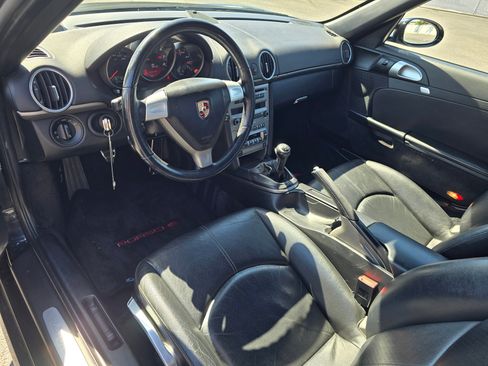 Used 2005 Porsche Boxster RWD image 32