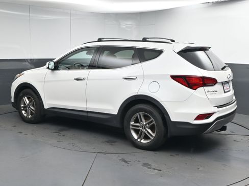 Used 2017 Hyundai Santa Fe Sport image 6