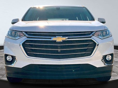 Certified 2020 Chevrolet Traverse LT image 2