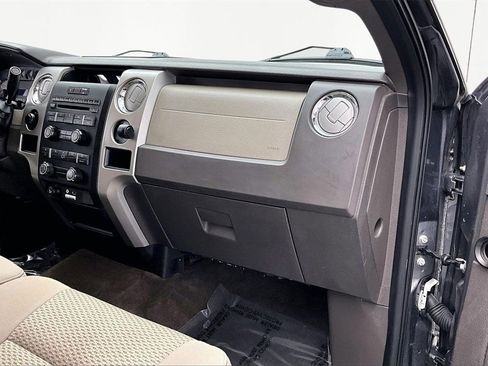 Used 2010 Ford F150 XLT image 17