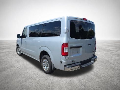Used 2015 Nissan NV 3500 SV RWD image 6