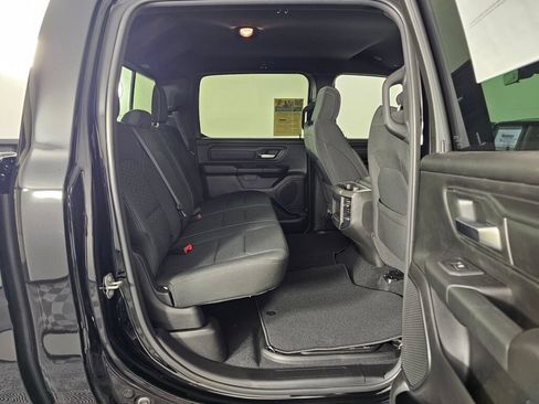 New 2026 RAM 1500 Express AWD/4WD image 35