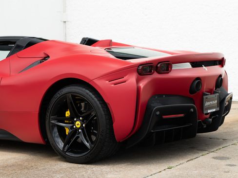 Used 2023 Ferrari SF90 Spider AWD/4WD image 25