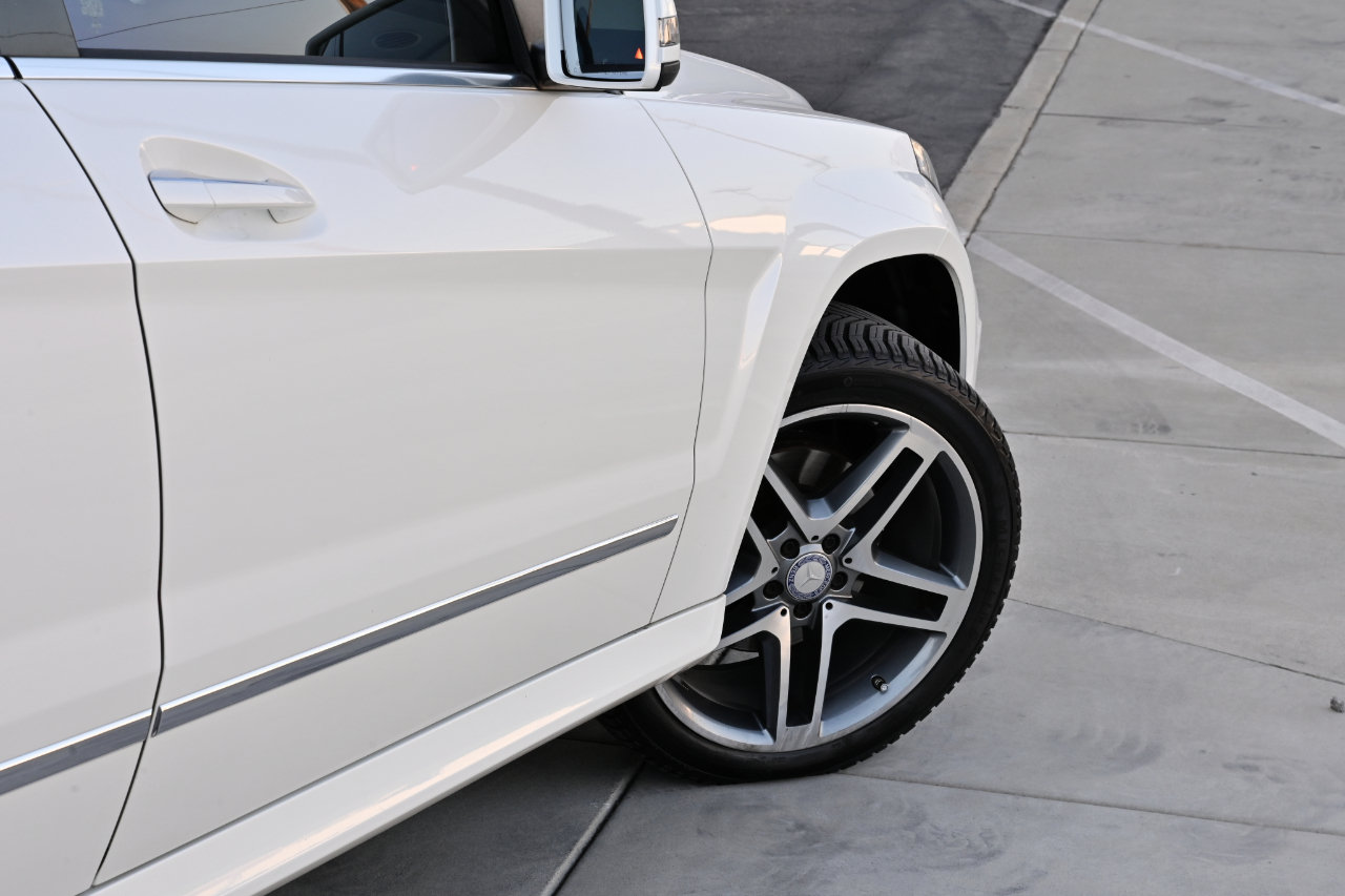 Used 2015 Mercedes-Benz GLK 350 2WD image 40