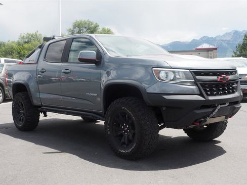 Used 2019 Chevrolet Colorado ZR2 w/ ZR2 Dusk Special Edition image 3