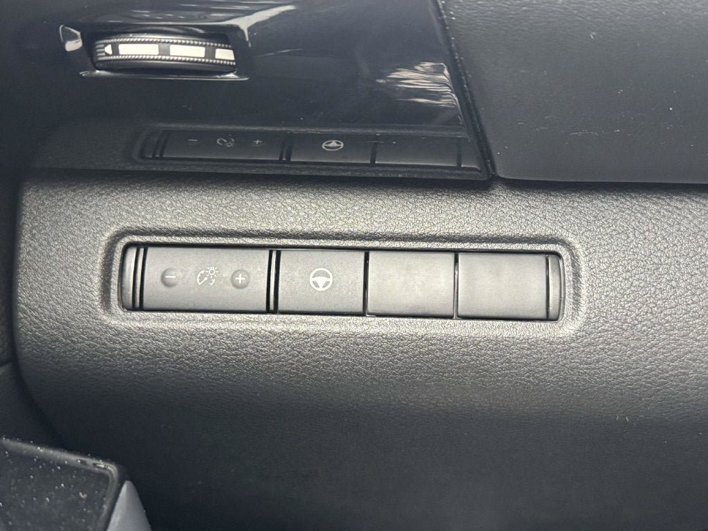 Certified 2022 Nissan Pathfinder SV AWD/4WD image 26