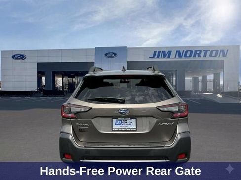 Used 2024 Subaru Outback Premium AWD/4WD image 6