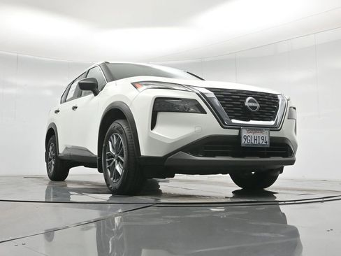 Used 2023 Nissan Rogue S image 46