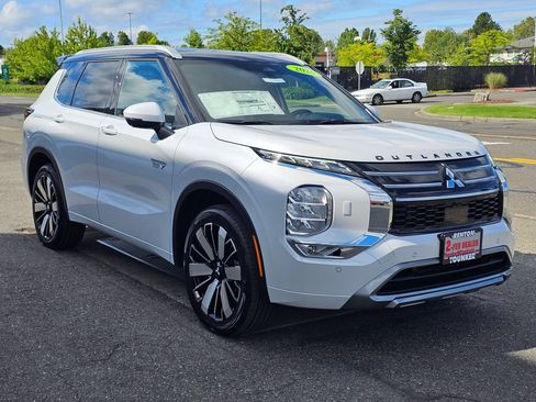 New 2026 Mitsubishi Outlander SEL AWD/4WD image 3