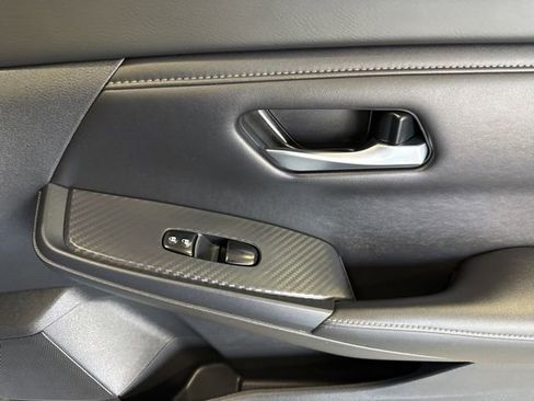 Used 2023 Nissan Sentra SV image 38