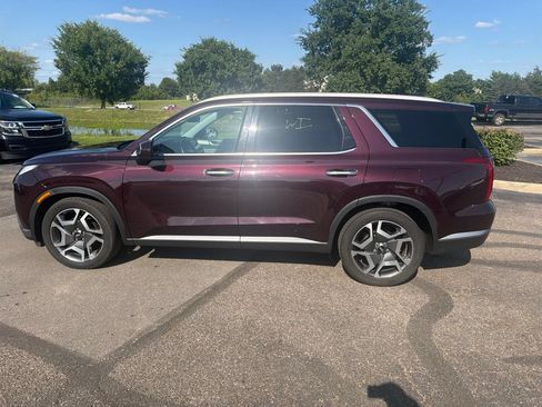 Used 2024 Hyundai Palisade SEL w/ Premium Package FWD image 6