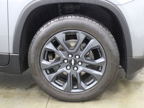 Used 2020 Chevrolet Traverse RS w/ LPO, Floor Liner Package FWD image 4