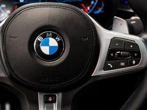 Used 2023 BMW M550i xDrive w/ Executive Package AWD/4WD image 17