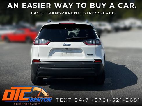 Used 2019 Jeep Cherokee Latitude Plus FWD image 6