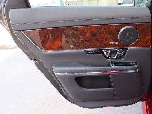 Used 2016 Jaguar XJ R-Sport image 49