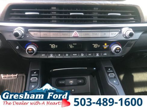 Used 2022 Kia Telluride SX w/ SX Prestige Package image 24
