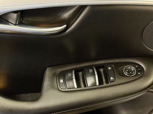 Used 2021 INFINITI QX50 Luxe w/ Appearance Package AWD/4WD image 15