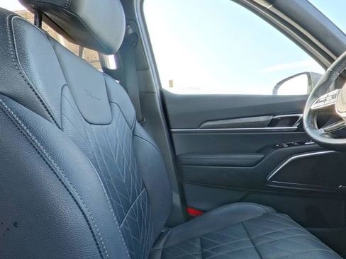 Used 2023 Kia Telluride SX X-Line image 30