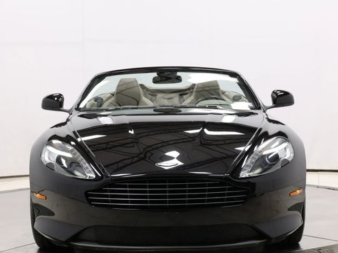 Used 2015 Aston Martin DB9 Volante Carbon Edition Convert image 93