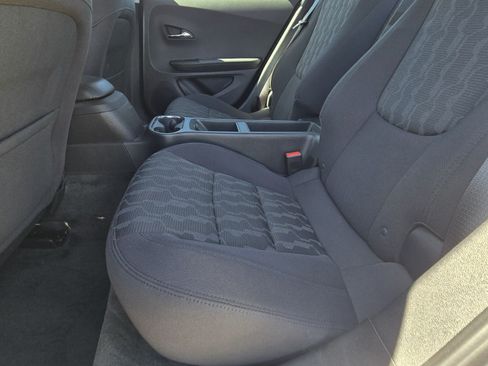 Used 2015 Chevrolet Volt FWD image 11