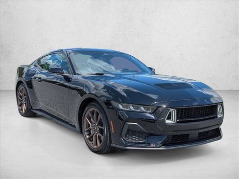 Used 2024 Ford Mustang GT Premium RWD image 3