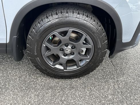 Used 2022 Honda Pilot Sport image 13