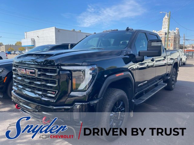Used 2024 GMC Sierra 2500 AT4 w/ Technology Package AWD/4WD image 1