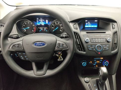 Used 2016 Ford Focus SE FWD image 22