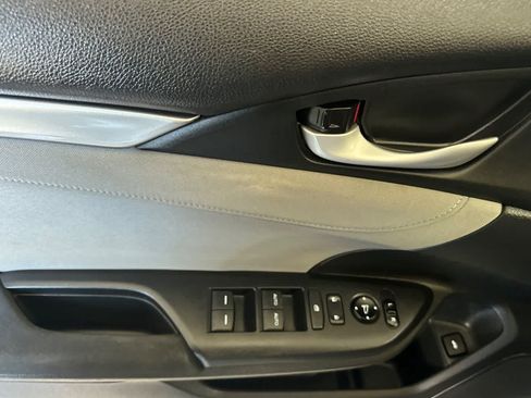Used 2018 Honda Civic EX image 13